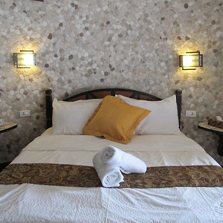 Utopia Resort & Spa Puerto Galera Dış mekan fotoğraf